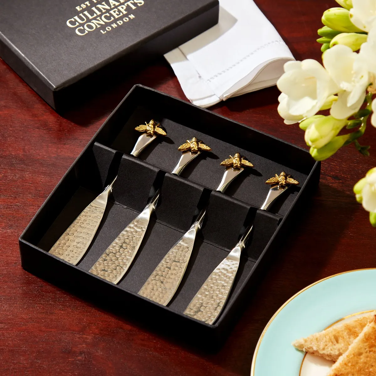 Culinary Concepts Bee Butter Knives, Set of 4