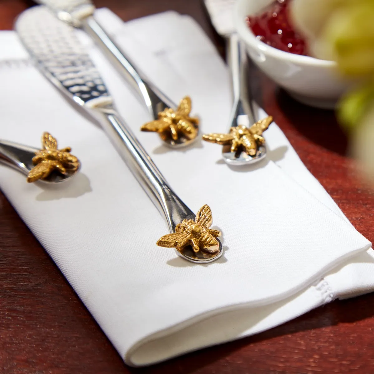 Culinary Concepts Bee Butter Knives, Set of 4 3 Culinary Concepts Bee Butter Knives, Set of 4