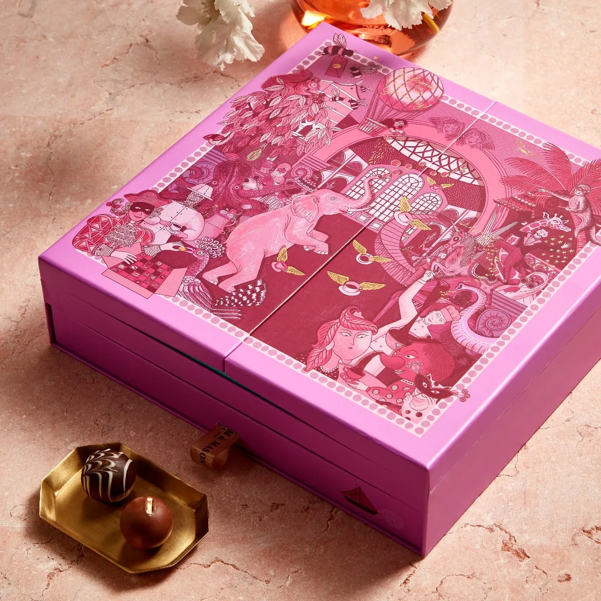 Fortnum's Favourites Milk, Dark & White Chocolate Selection, 785g