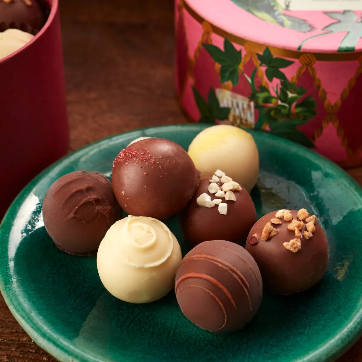 Christmas Chocolate Truffles, 265g 3 Christmas Chocolate Truffles, 265g
