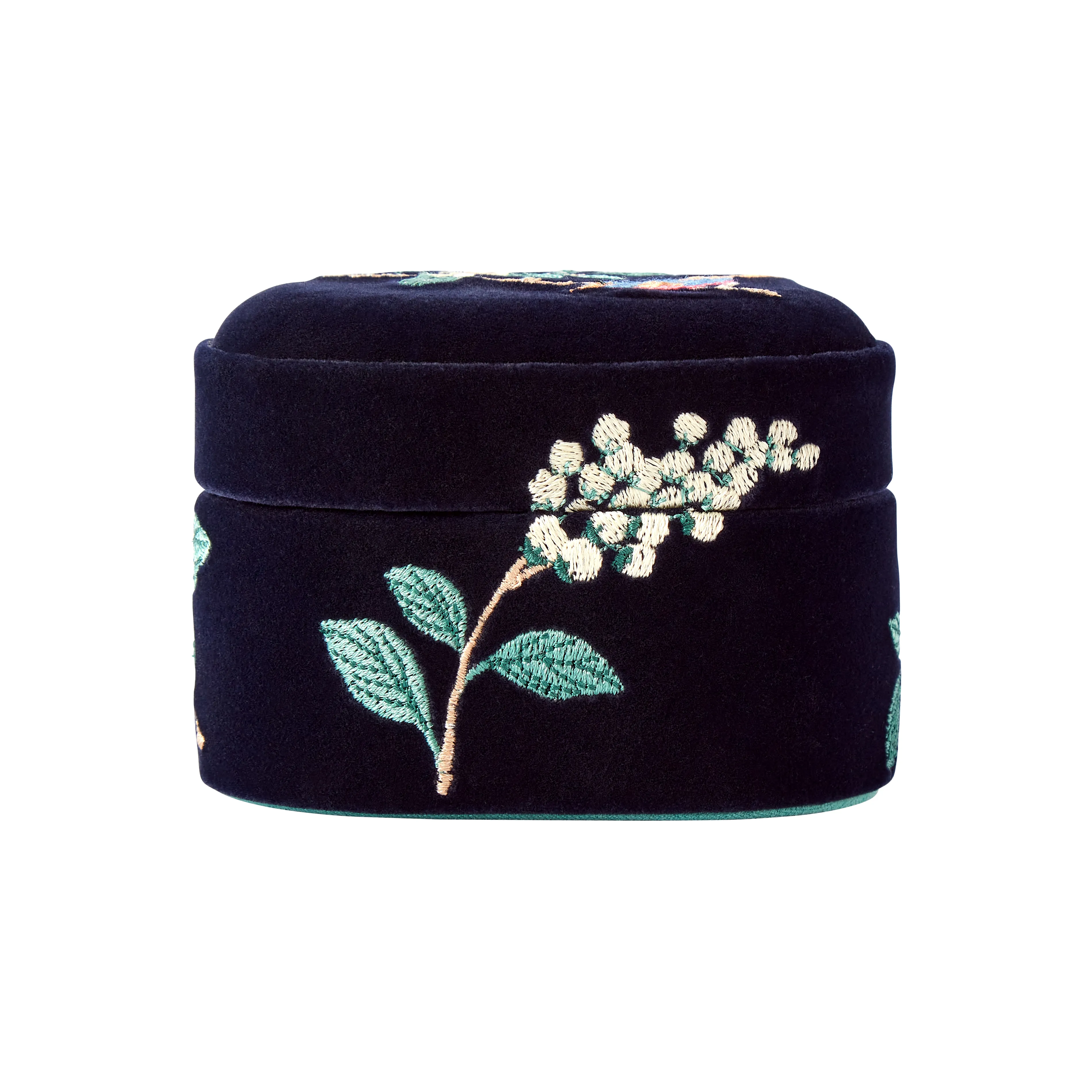Fortnum's x WOLF Exclusive Camellia Velvet Mini Oval Jewellery Box 4 Fortnum's x WOLF Exclusive Camellia Velvet Mini Oval Jewellery Box