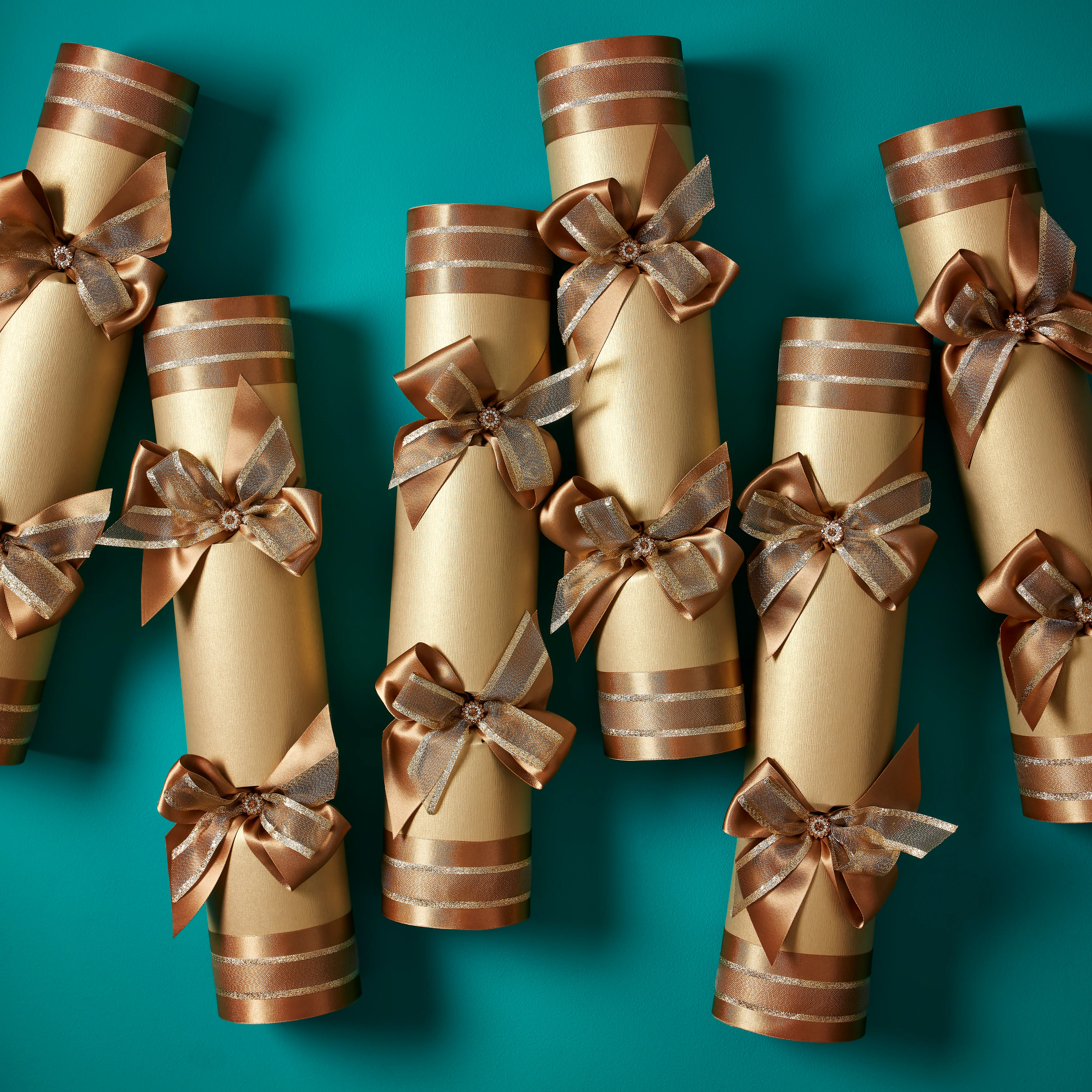 Gold Brilliance Crackers 4 Gold Brilliance Crackers