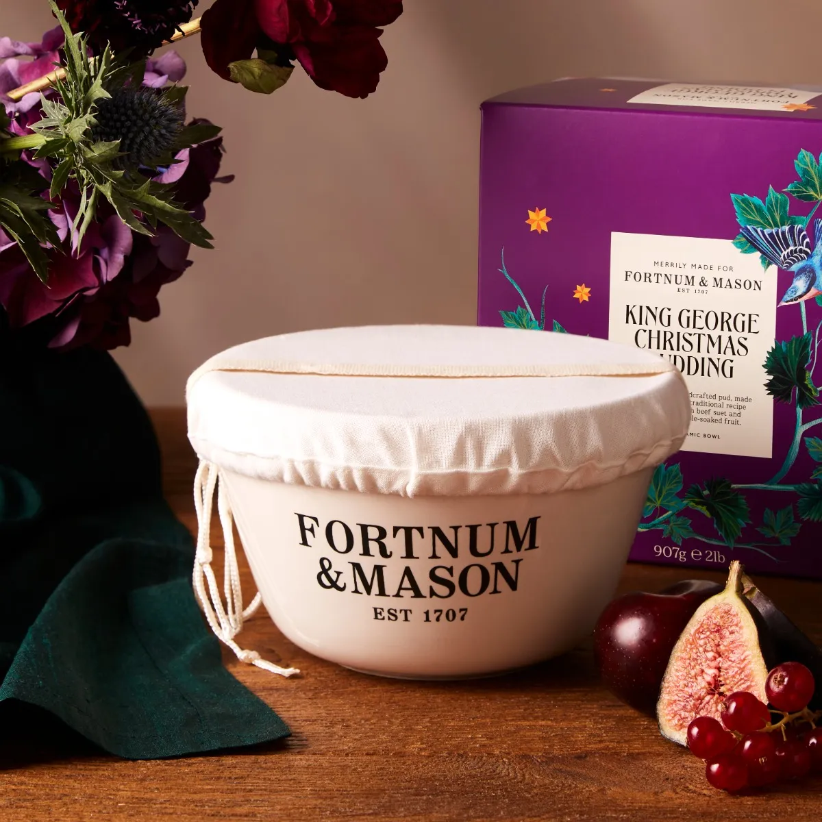 King George Christmas Pudding, 907g 4 King George Christmas Pudding, 907g