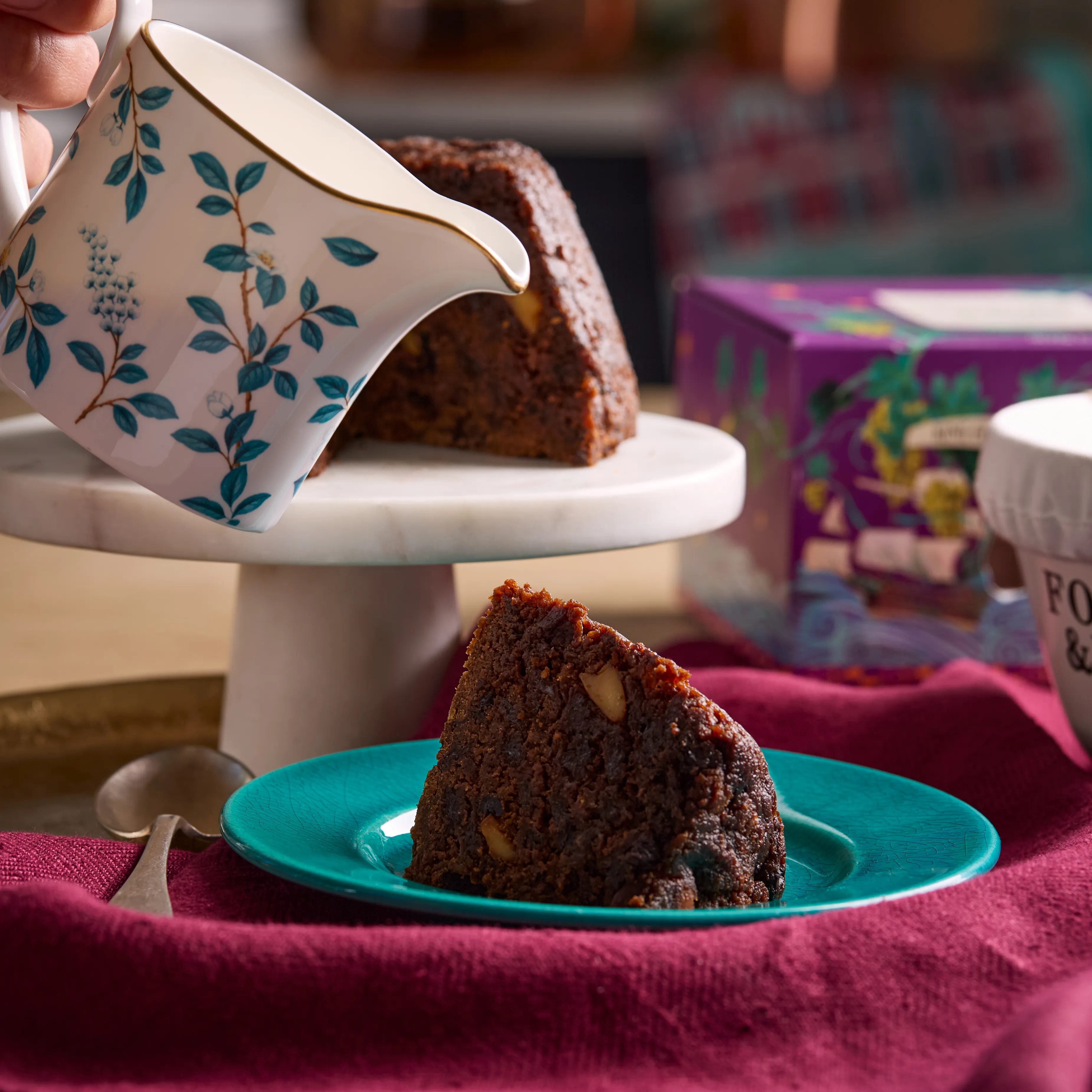 King George Christmas Pudding, 907g 7 King George Christmas Pudding, 907g