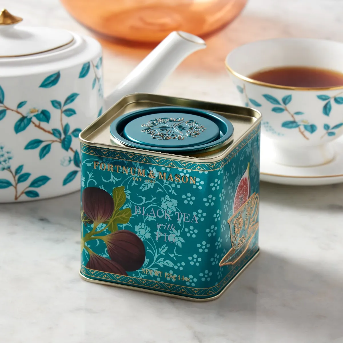 Black Tea with Fig Tin, 125g 3 Black Tea with Fig Tin, 125g