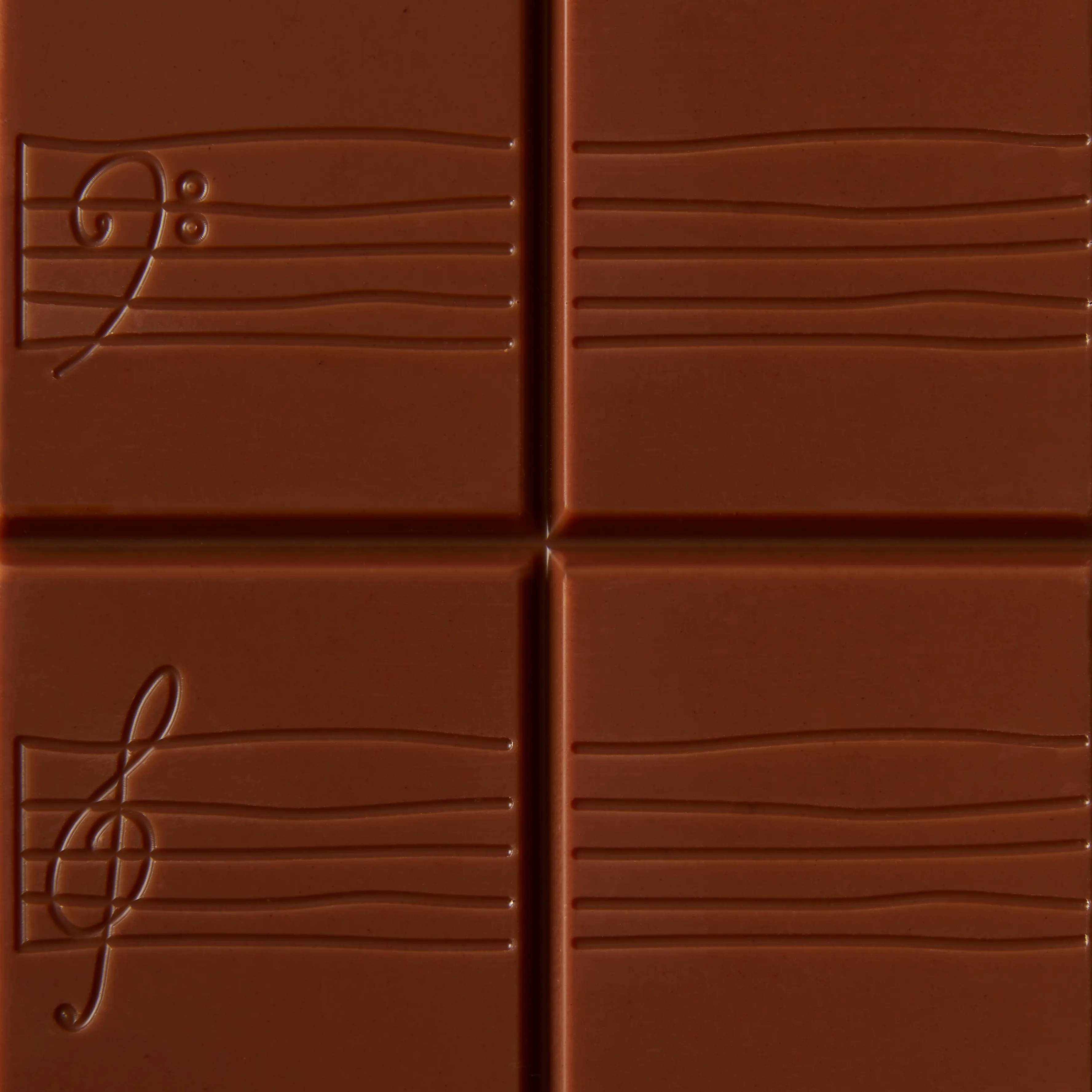 Milk Chocolate Hazelnut Bar, 80g 6 Milk Chocolate Hazelnut Bar, 80g