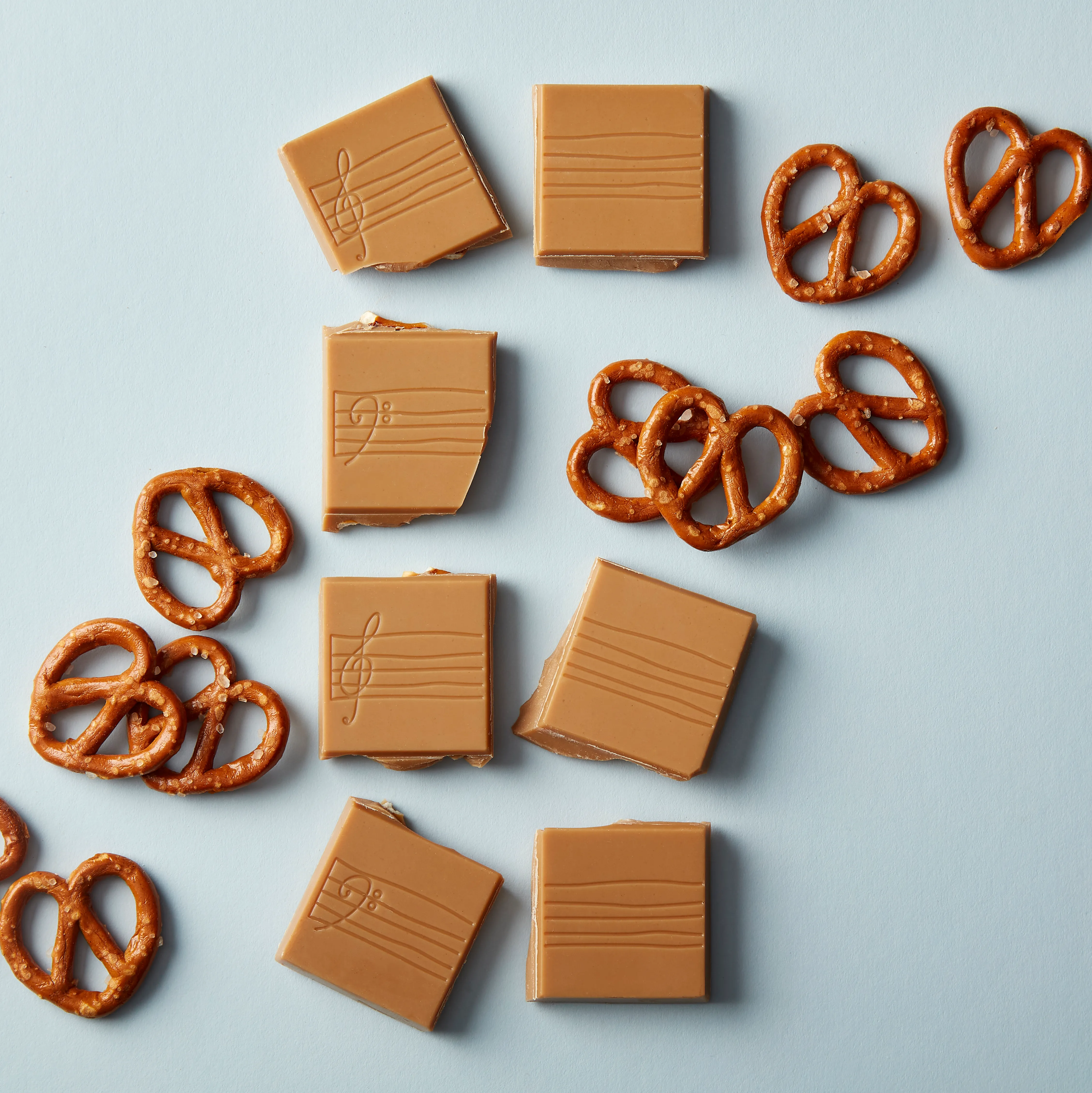 Blonde Chocolate & Salted Pretzel Bar, 80g 3 Blonde Chocolate & Salted Pretzel Bar, 80g