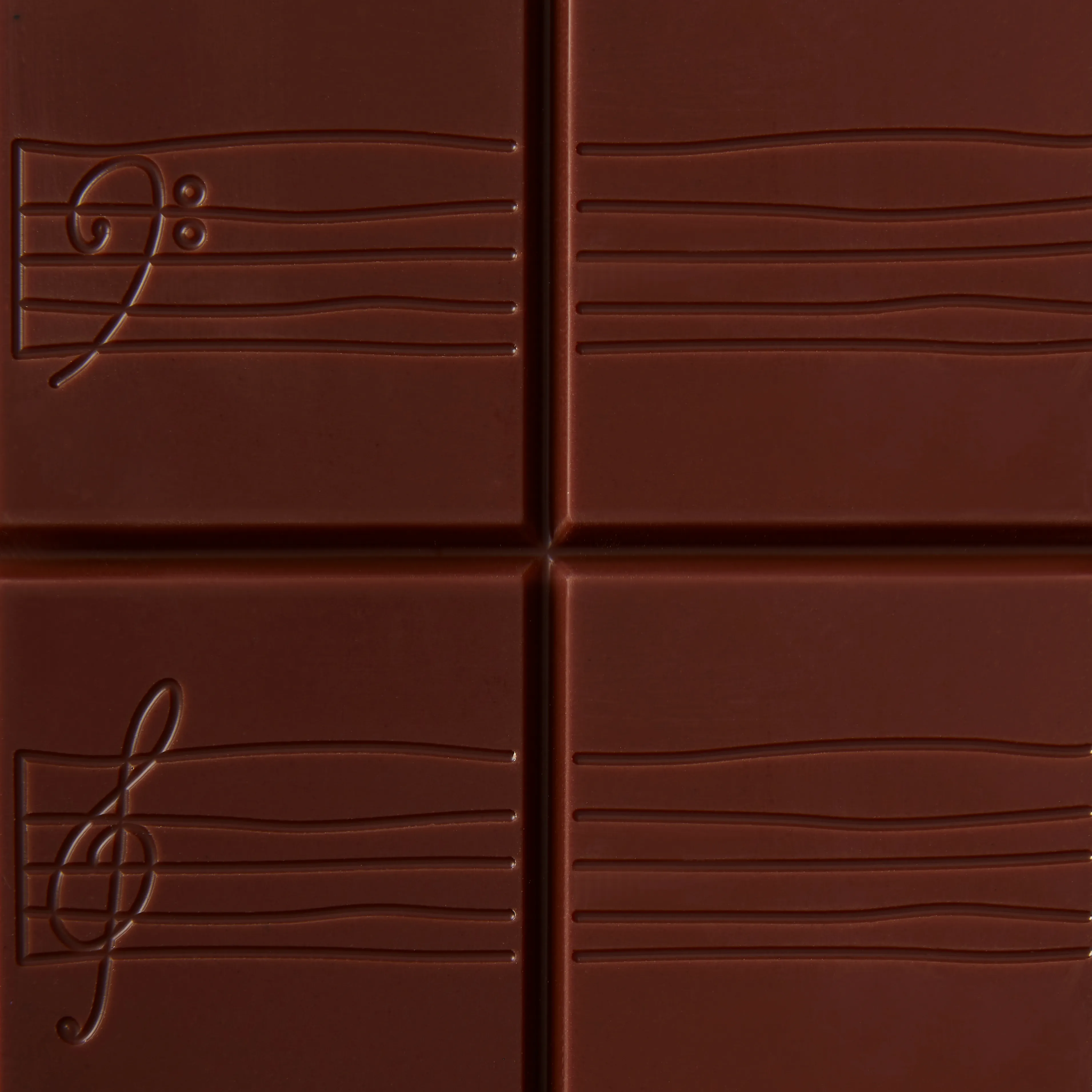 Milk Chocolate Salted Almond Bar, 80g 5 Milk Chocolate Salted Almond Bar, 80g