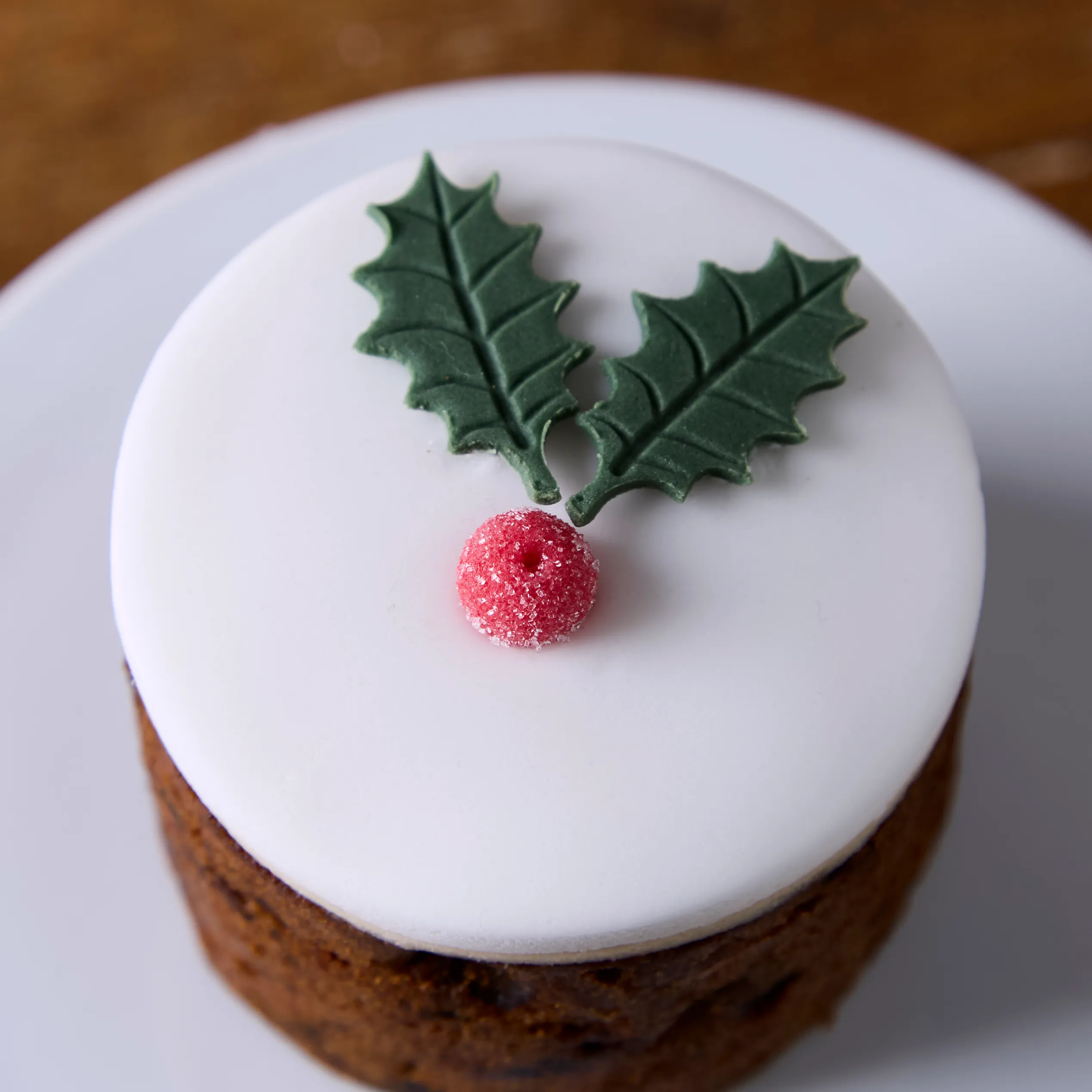 Mini Iced Christmas Cake, 119g 4 Mini Iced Christmas Cake, 119g