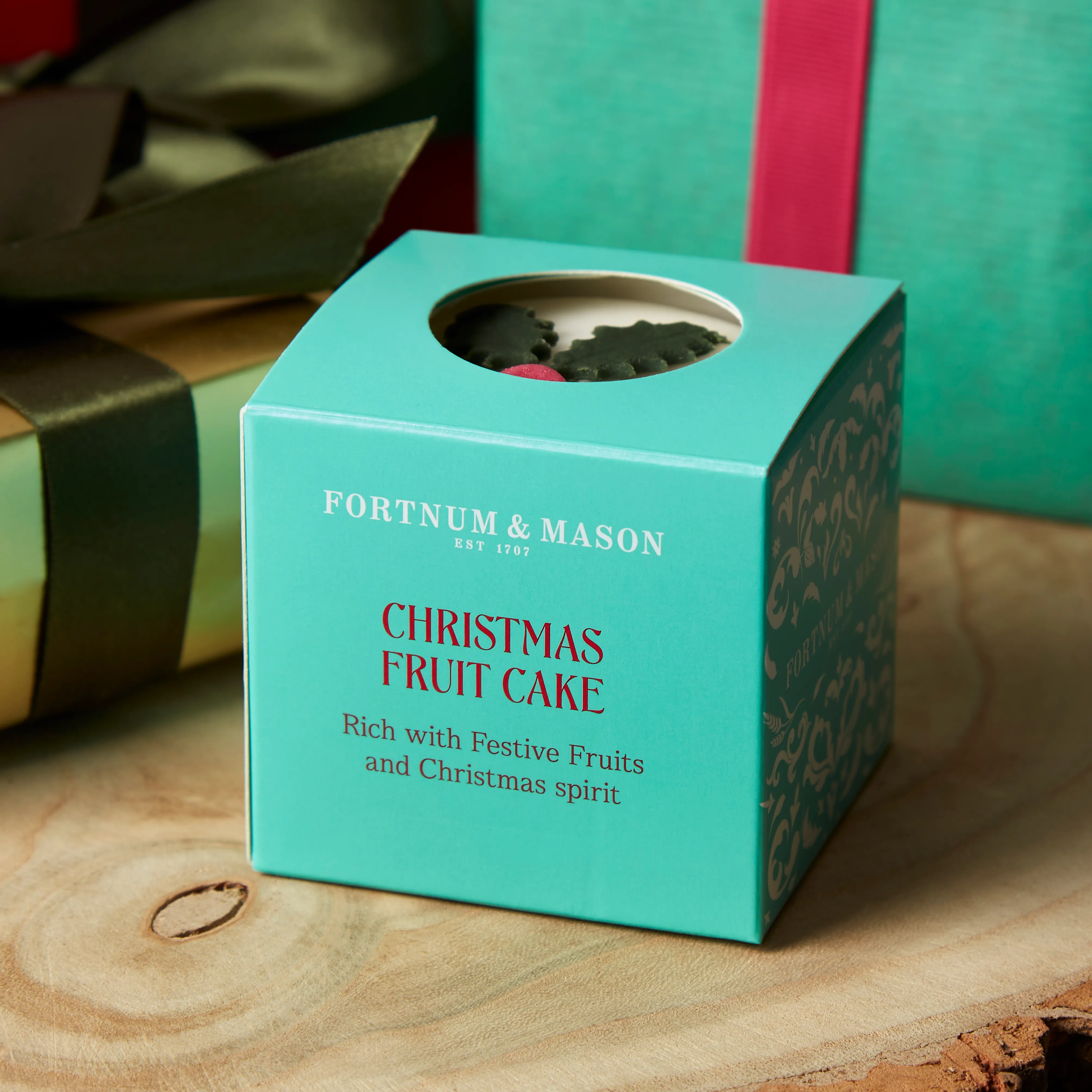 Mini Iced Christmas Cake, 119g 5 Mini Iced Christmas Cake, 119g