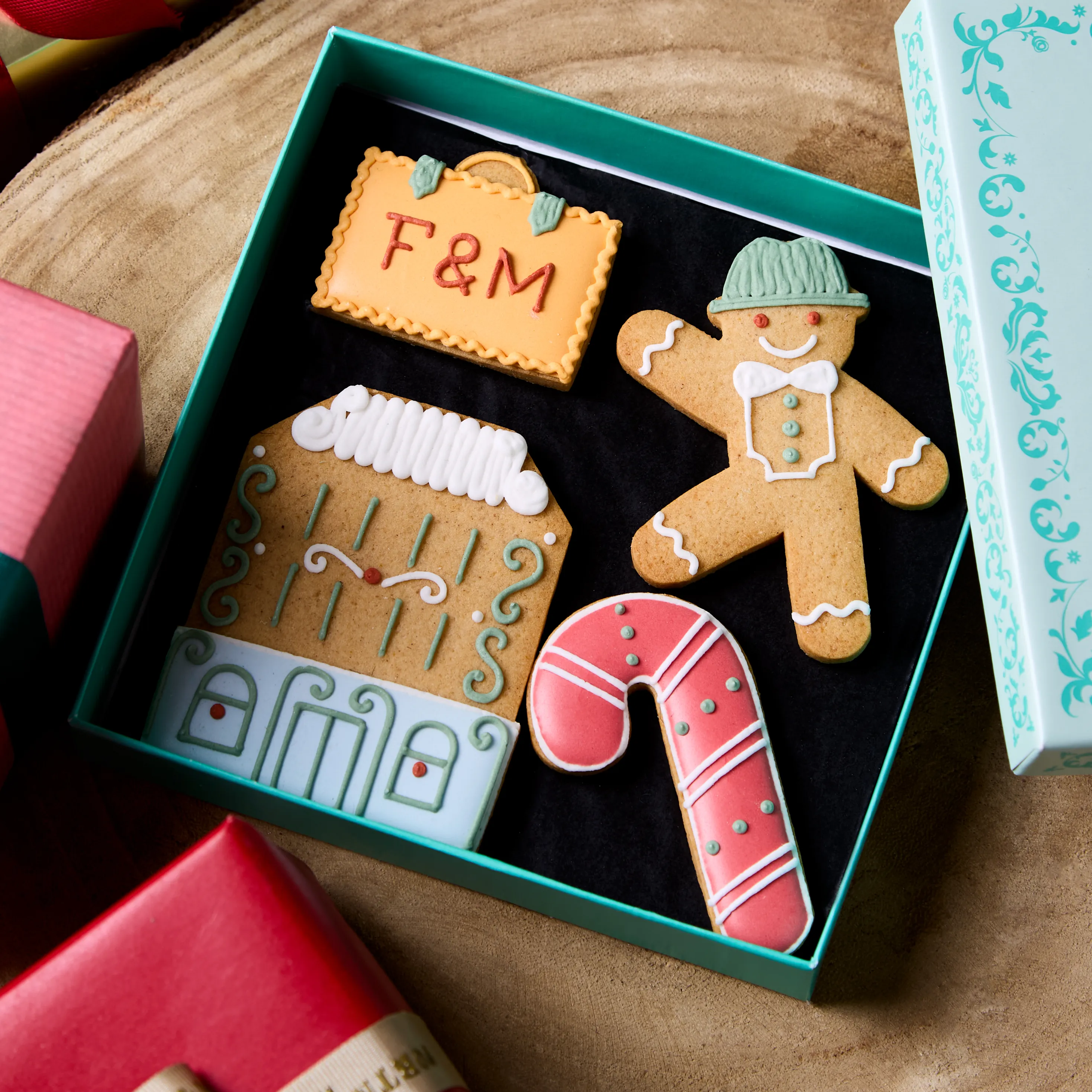 Piccadilly Gingerbread Man Iced Biscuits, 40g