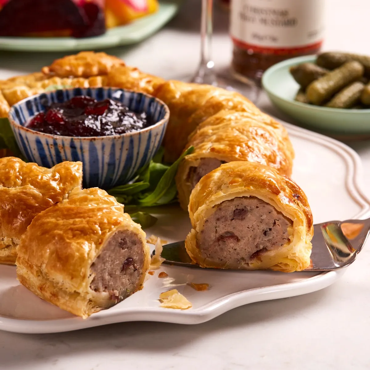 Sausage Roll Wreath, 1150g