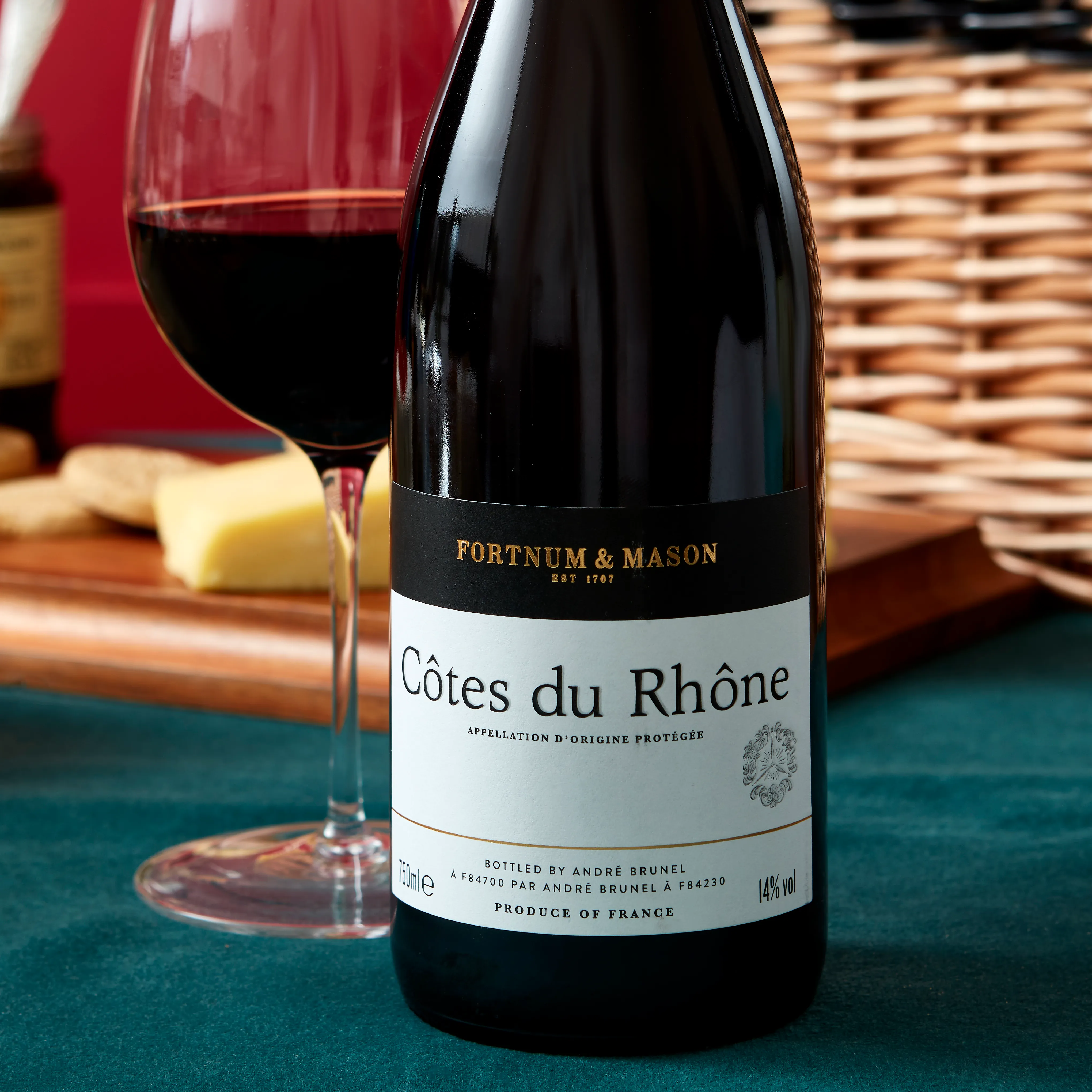 The Cheese & Wine Hamper 6 The Cheese & Wine Hamper