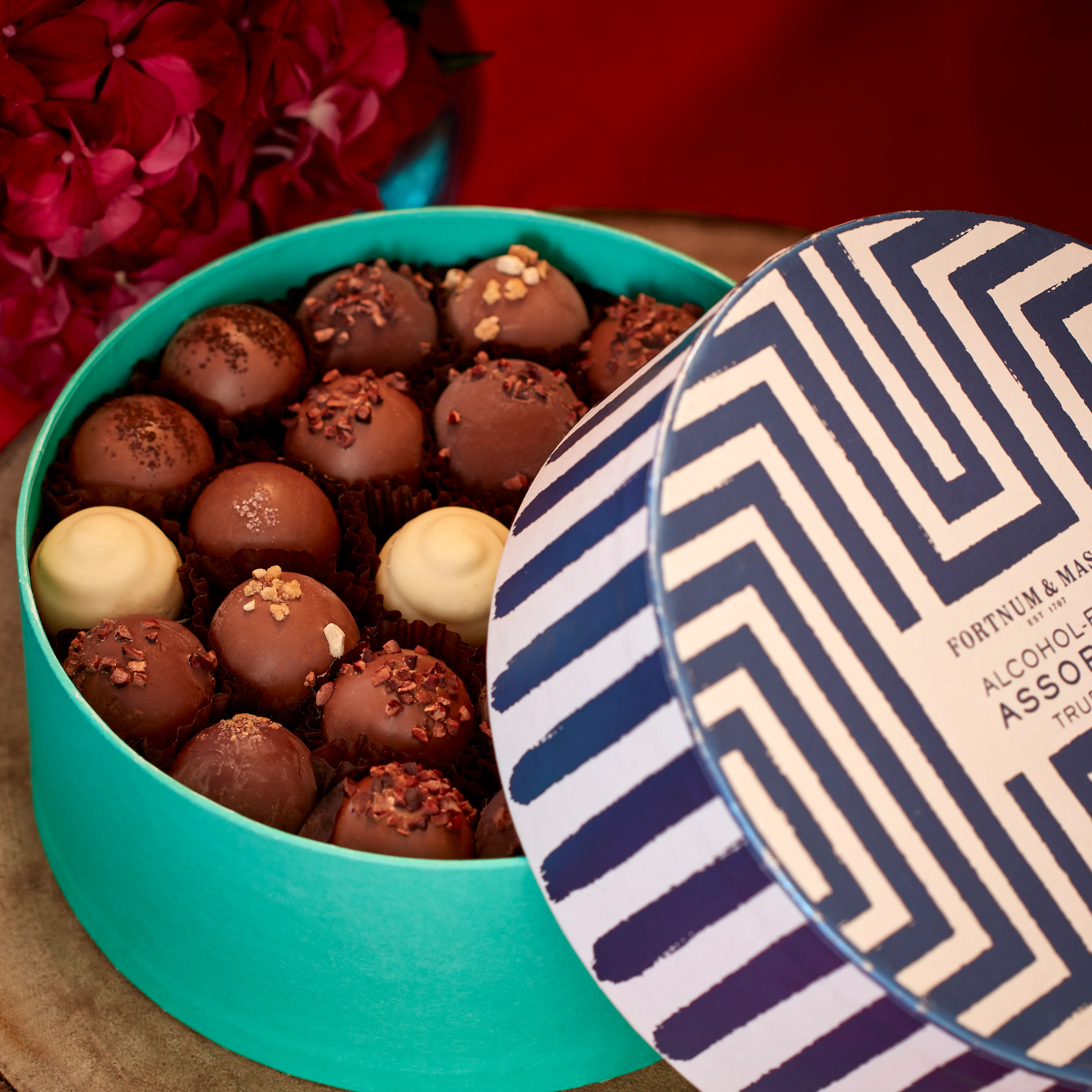 The Sleighborne Hamper 6 The Sleighborne Hamper