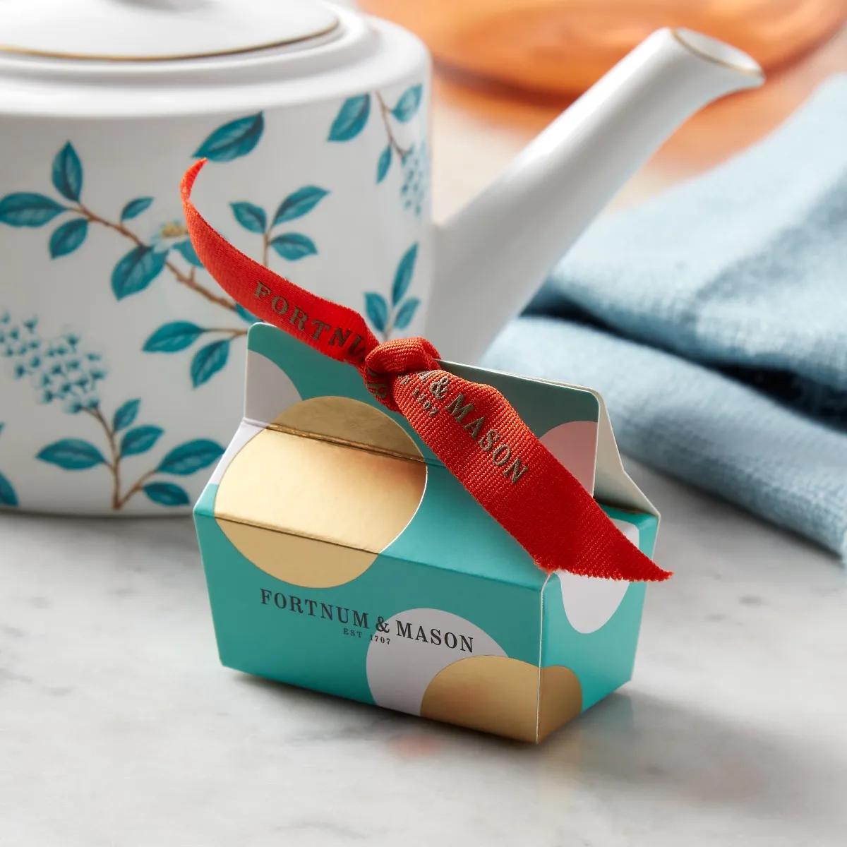 Two Milk & Dark Salted Caramel Truffles Ballotin, 24g