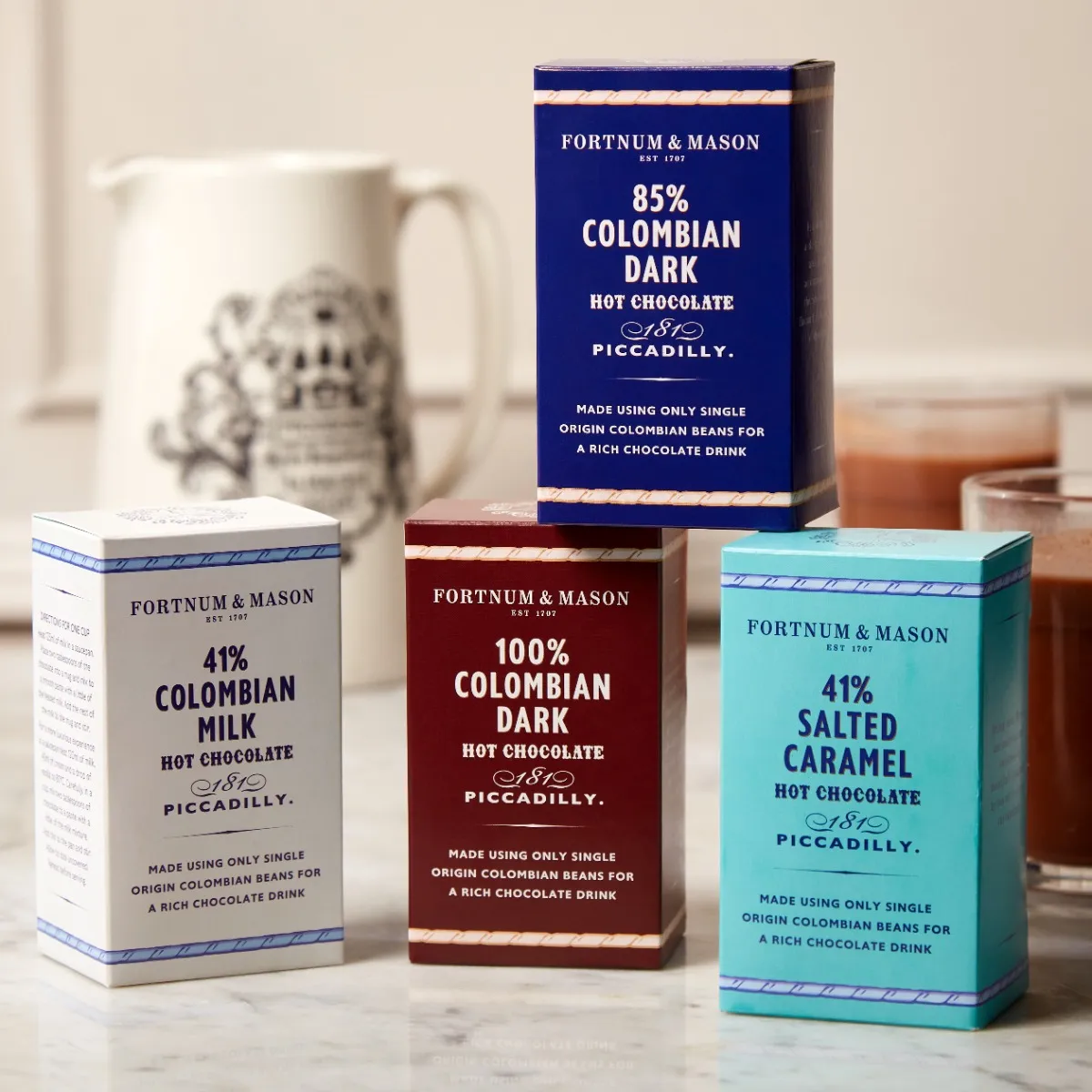 Ultimate Hot Chocolate Gift Box, 400g 3 Ultimate Hot Chocolate Gift Box, 400g