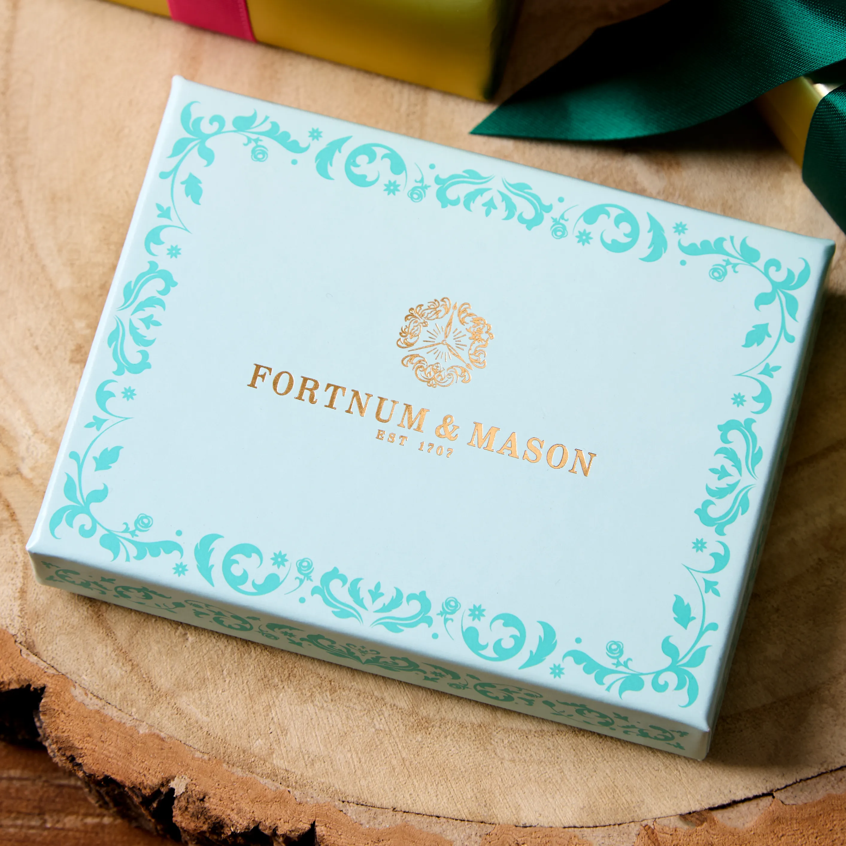 Christmas Snow Globe Iced Biscuit, 20g 4 Christmas Snow Globe Iced Biscuit, 20g